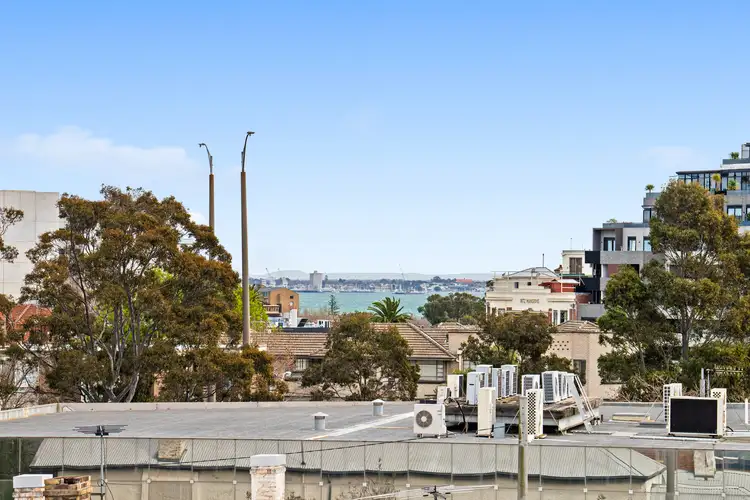 10/12 Charnwood Road, St Kilda VIC 3182