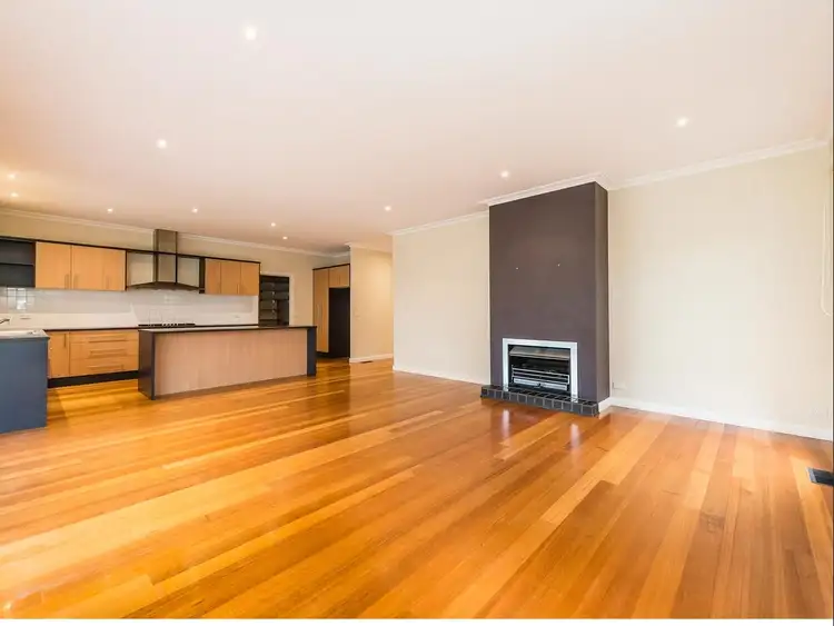 5 Seaview Avenue, Bentleigh VIC 3204