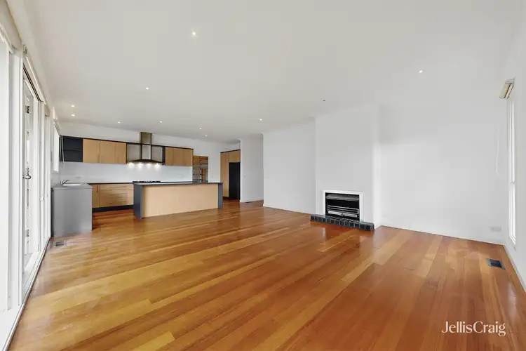 5 Seaview Avenue, Bentleigh VIC 3204