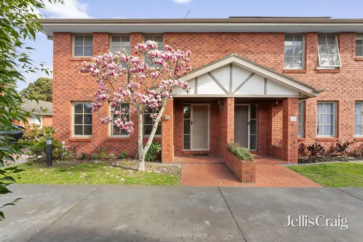 14/15a Wattle Grove, Mckinnon VIC 3204