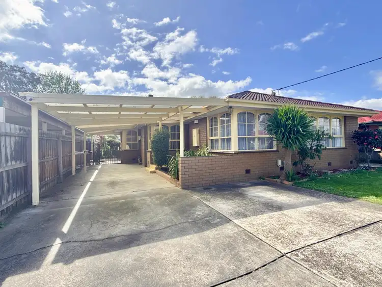 3 Roma Avenue, Cranbourne VIC 3977