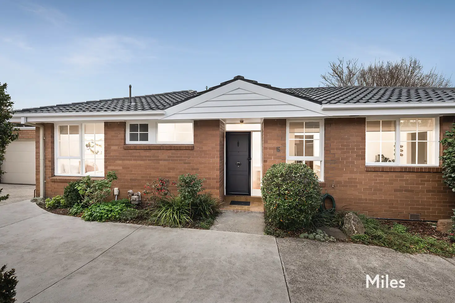 Main view of Homely unit listing, 5/121 Locksley Road, Ivanhoe VIC 3079