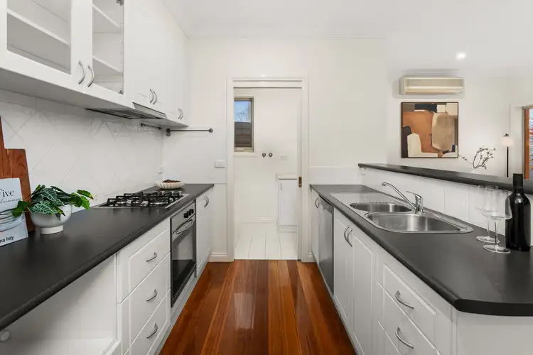 Fourth view of Homely townhouse listing, 2/21 Grandview Road, Chadstone VIC 3148