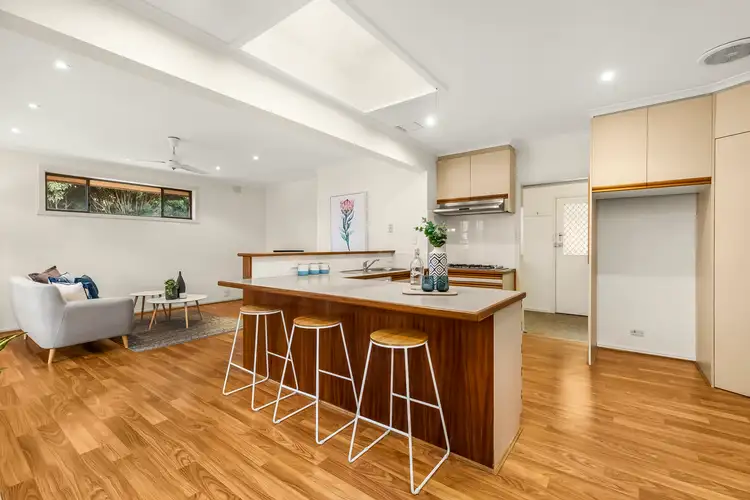 9 Margate Crescent, Glen Waverley VIC 3150