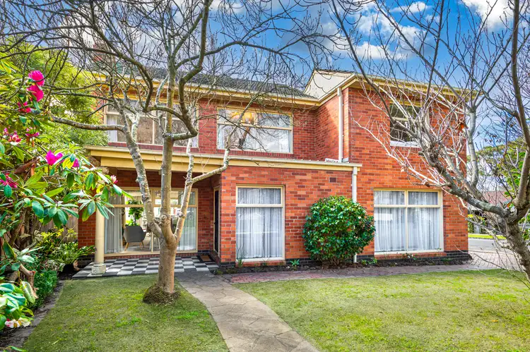 89 Windsor Crescent, Mont Albert VIC 3127