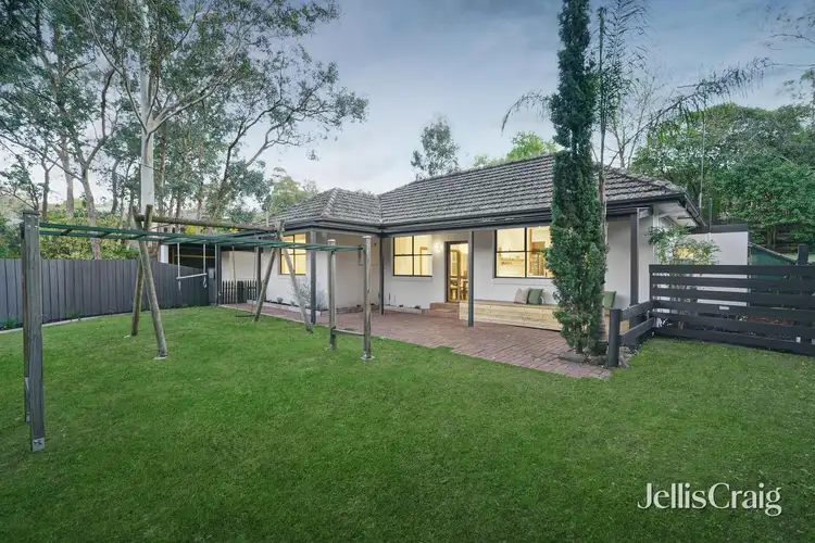 12 Research-Warrandyte Road, Research VIC 3095