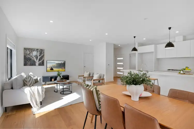 Sixth view of Homely house listing, 2/5 Hamilton Close, Kilsyth VIC 3137