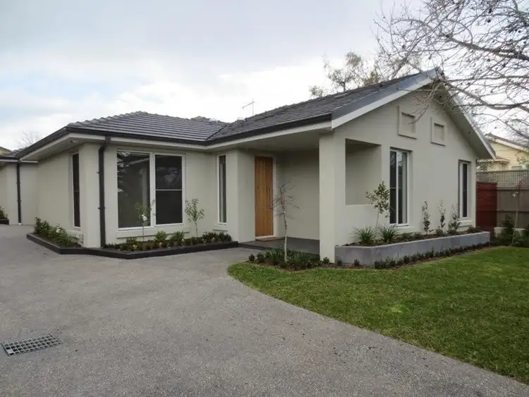 1/11 Central Avenue, Ivanhoe VIC 3079