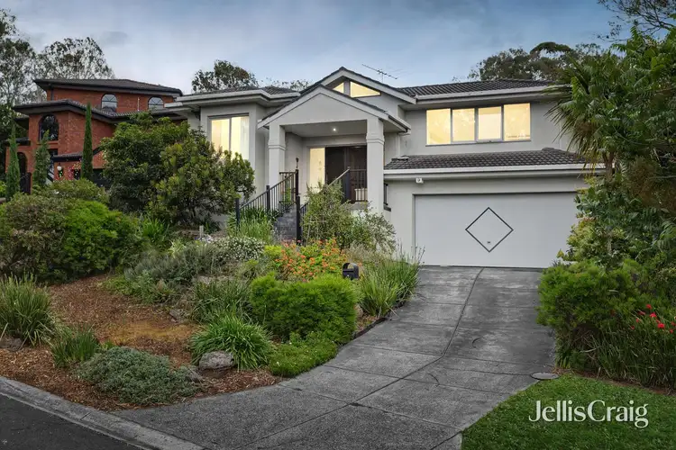 11 Valley Park Grove, Eltham VIC 3095