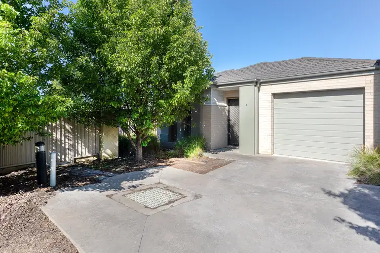Main view of Homely house listing, 4 Shannon Close, Alfredton VIC 3350