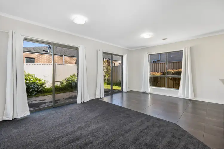 Second view of Homely house listing, 4 Shannon Close, Alfredton VIC 3350
