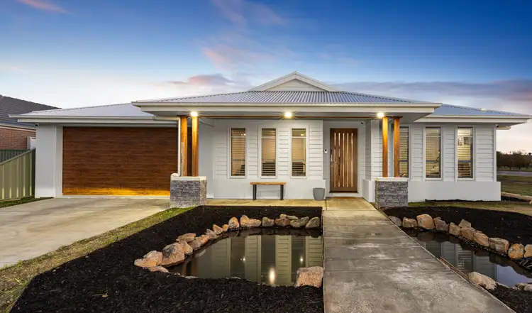 9 Stable Court, Miners Rest VIC 3352