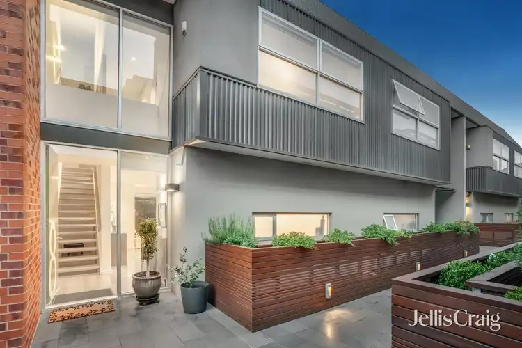 8/14 Lillimur Road, Ormond VIC 3204