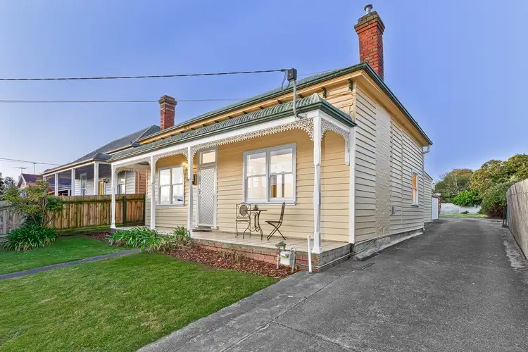 20 Queen Victoria Street, Newington VIC 3350