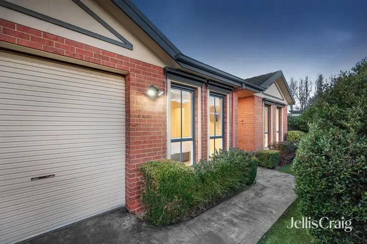 18b Cairnes Grove, Bentleigh VIC 3204