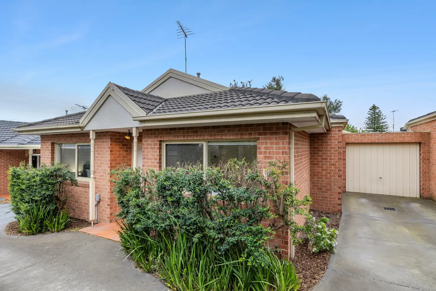 Main view of Homely villa listing, 2/8 Westbrook Street, Chadstone VIC 3148