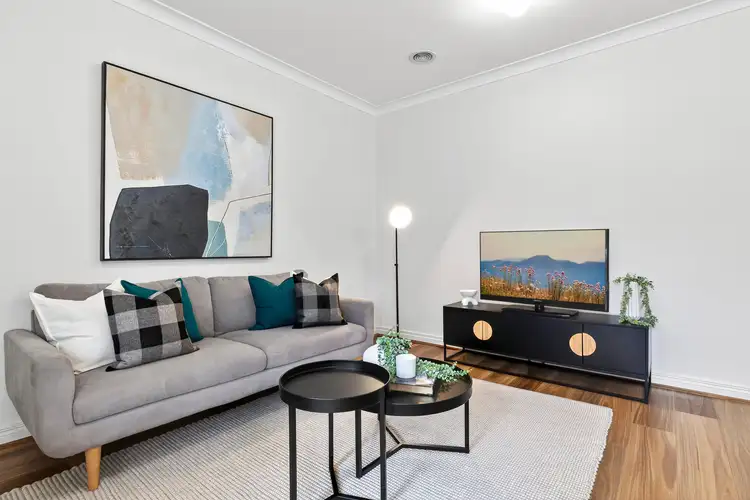 Second view of Homely villa listing, 2/8 Westbrook Street, Chadstone VIC 3148