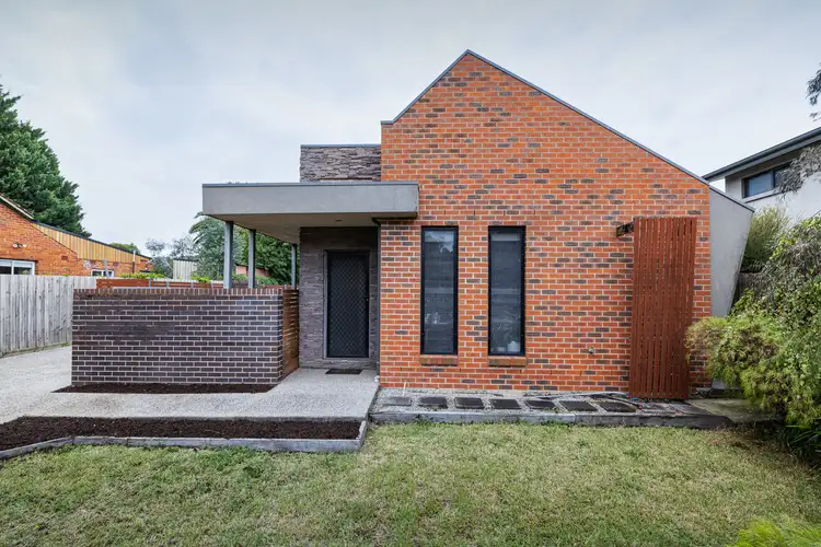 16 Shelley Street