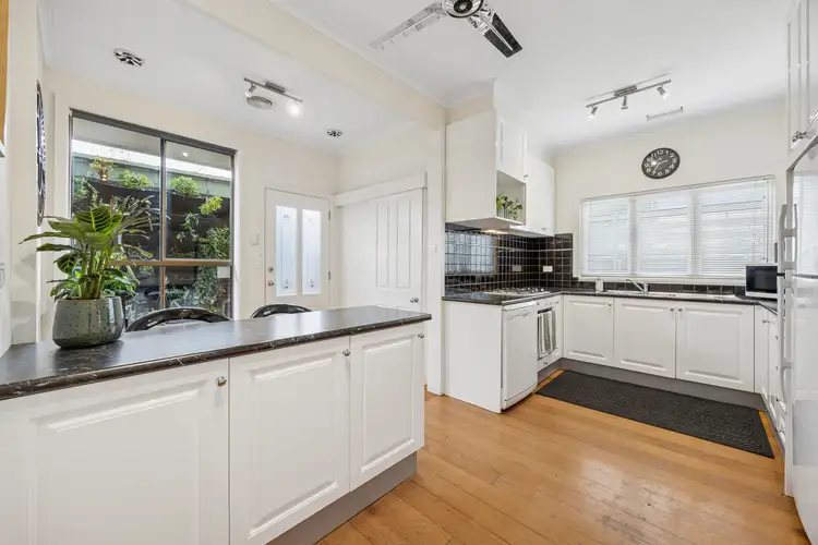 Fourth view of Homely house listing, 9 Neil Court, Bentleigh East VIC 3165