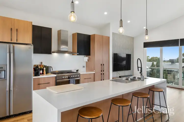 8 Diamond Boulevard, Greensborough VIC 3088