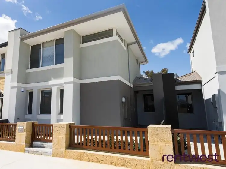 11 Quendamia Lane, Mandurah WA 6210