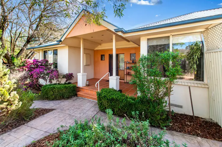 1 Downing Street, Blackburn VIC 3130