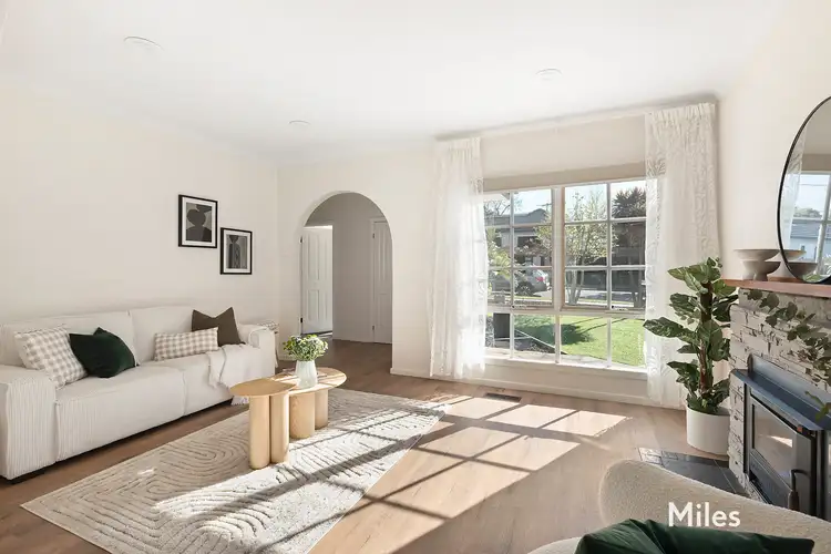 Third view of Homely house listing, 8 Lewellin Grove, Rosanna VIC 3084