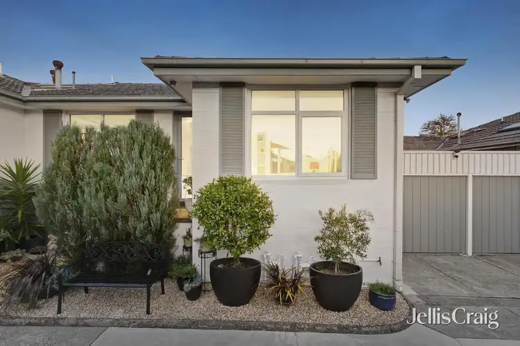 2/6 Clive Street, Brighton East VIC 3187