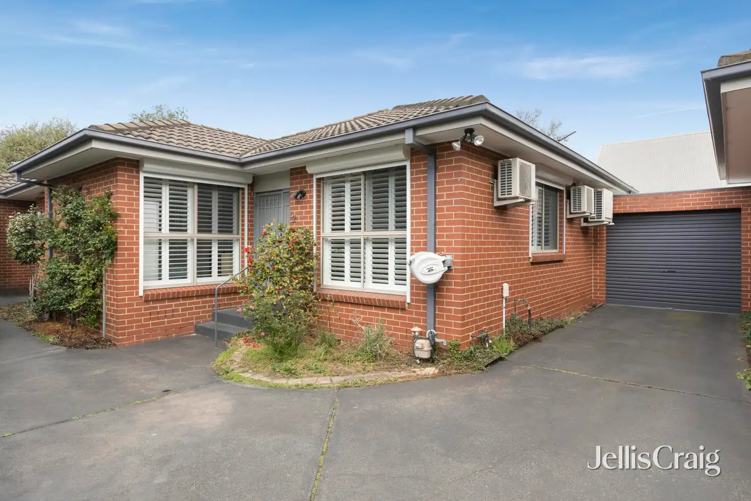 Main view of Homely unit listing, 2/8 Vera Street, Bentleigh East VIC 3165