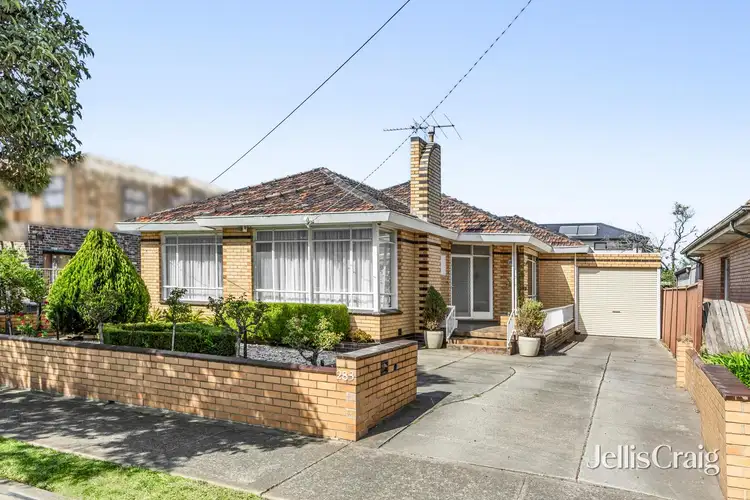 283 Blackshaws Road, Altona North VIC 3025
