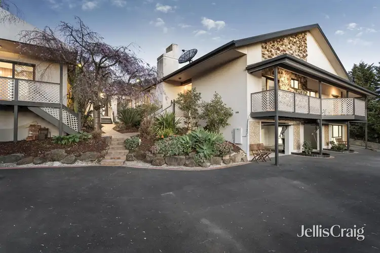 5 Huntingfield Court, Eltham VIC 3095