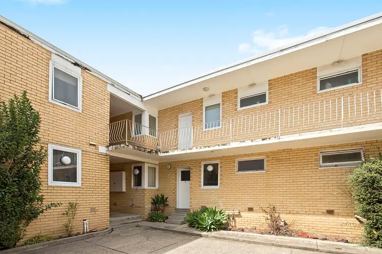 Main view of Homely flat listing, 4/37 Weeroona Road, Murrumbeena VIC 3163