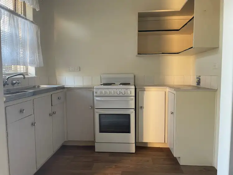 Second view of Homely flat listing, 4/37 Weeroona Road, Murrumbeena VIC 3163