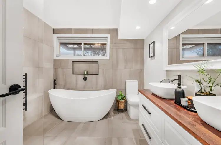 Sixth view of Homely house listing, 8 Paisley Avenue, Boronia VIC 3155