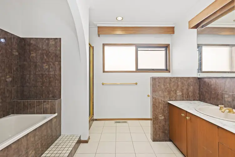 Fifth view of Homely house listing, 7 Fran Court, Glen Waverley VIC 3150