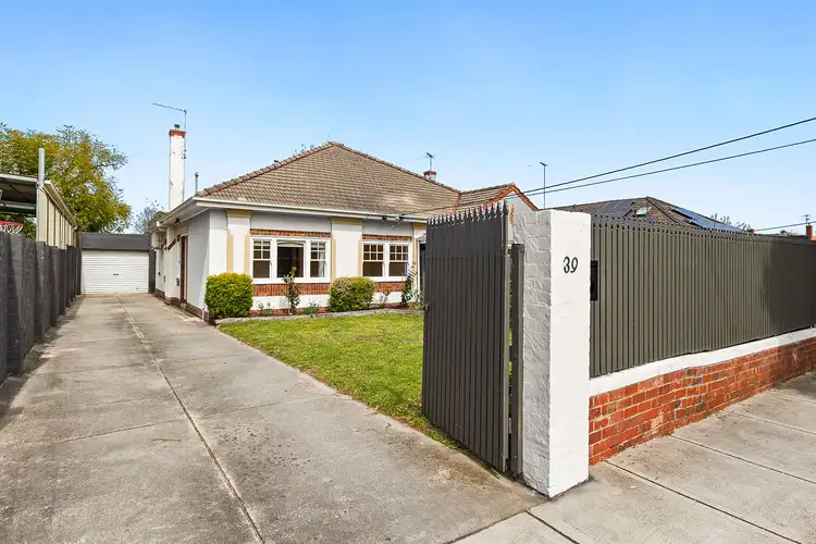 39 Leila Road, Ormond VIC 3204