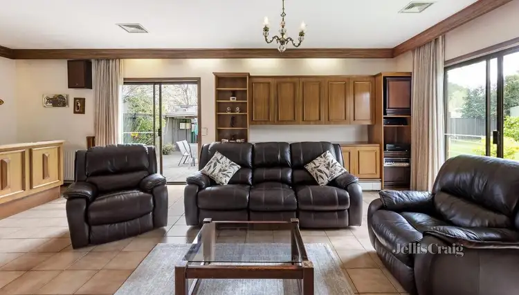 10 Seymour Avenue, Carnegie VIC 3163