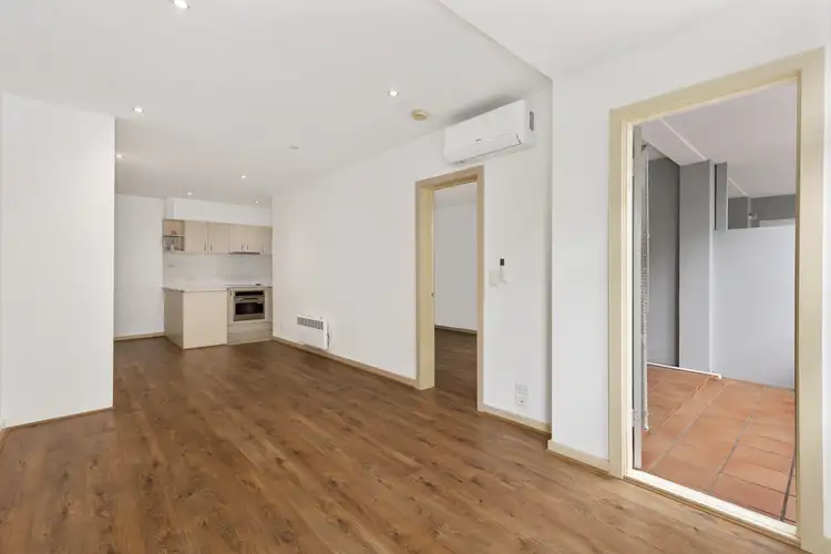 216/445 Royal Parade, Parkville VIC 3052