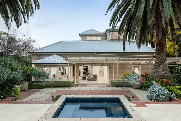 15 Cross Street, Canterbury VIC 3126