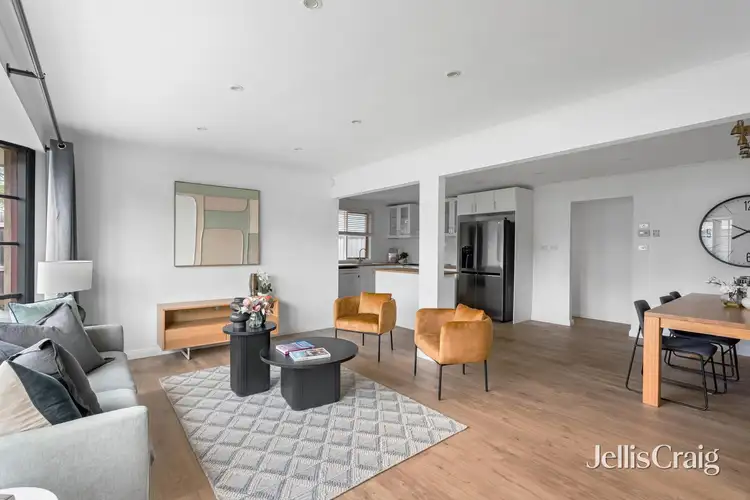 Main view of Homely house listing, 2/19 Gardeners Road, Bentleigh East VIC 3165