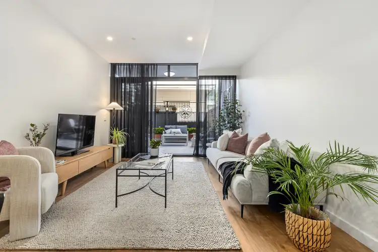 Second view of Homely apartment listing, 2/18 Wendouree Parade, Lake Wendouree VIC 3350