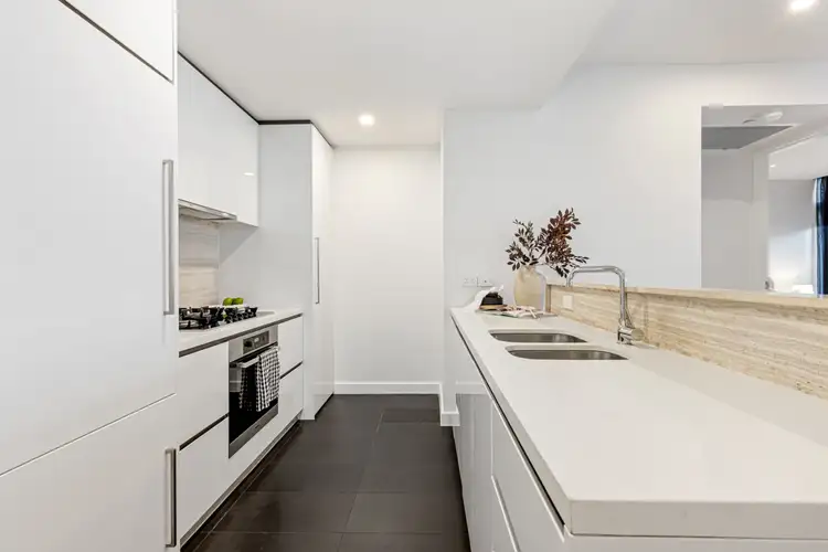 Fifth view of Homely apartment listing, 2/18 Wendouree Parade, Lake Wendouree VIC 3350