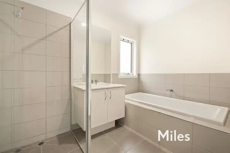 Fourth view of Homely townhouse listing, 2/50 William Street, Greensborough VIC 3088