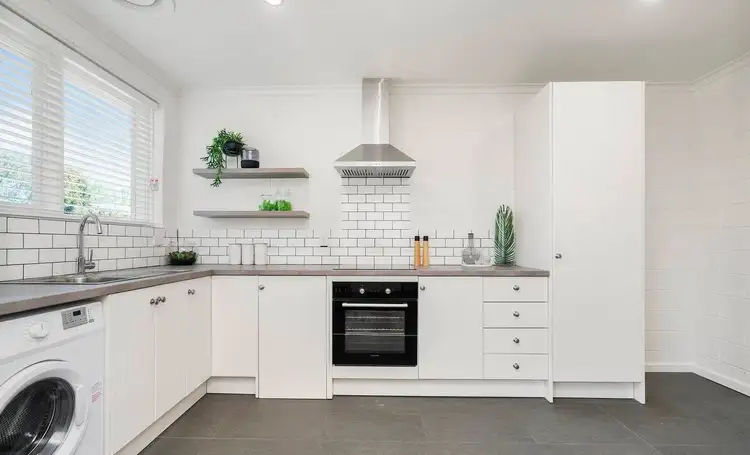 4/21 Roydon Street, Hampton East VIC 3188