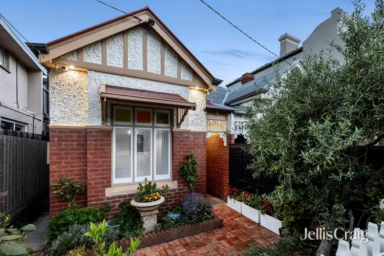 11 Byron Street, Elwood VIC 3184
