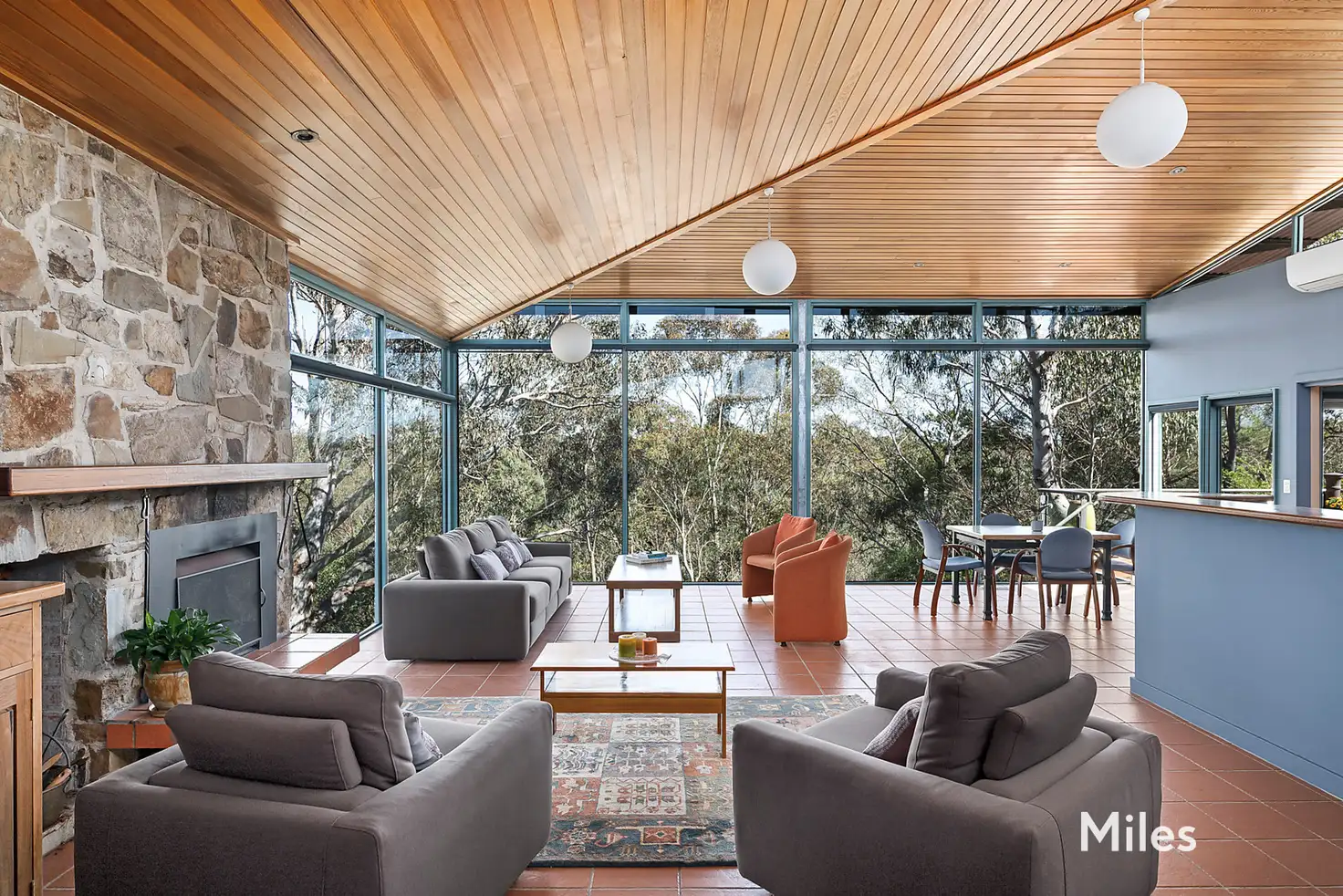 Main view of Homely house listing, 42 Rockbeare Grove, Ivanhoe VIC 3079