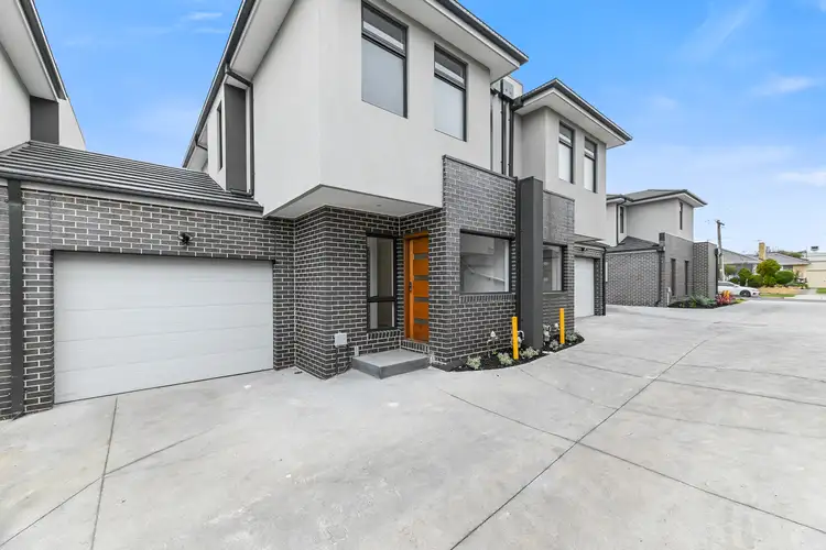 2/4 Hillside Street, Springvale VIC 3171