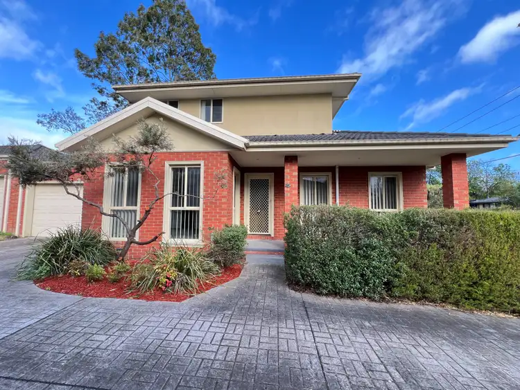 2/1a Felix Grove, Mooroolbark VIC 3138