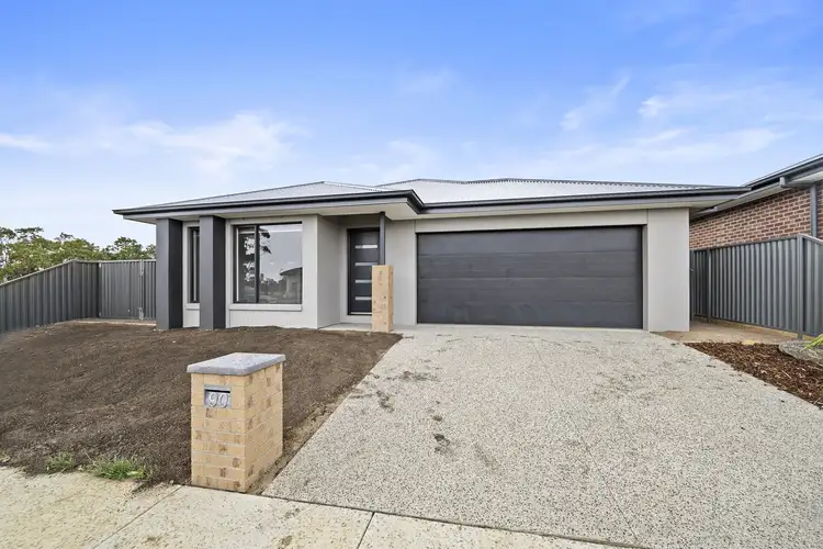 90 Messenger Parade, Lucas VIC 3350