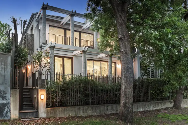 1A Matthews Court, Toorak VIC 3142